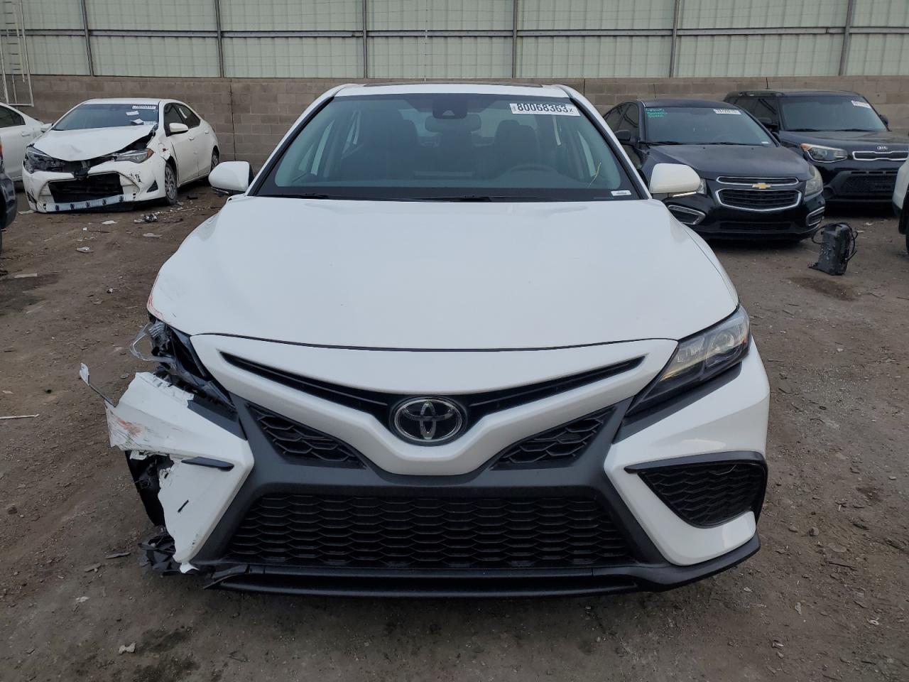 2022 Toyota Camry Night Shade - Фото 5