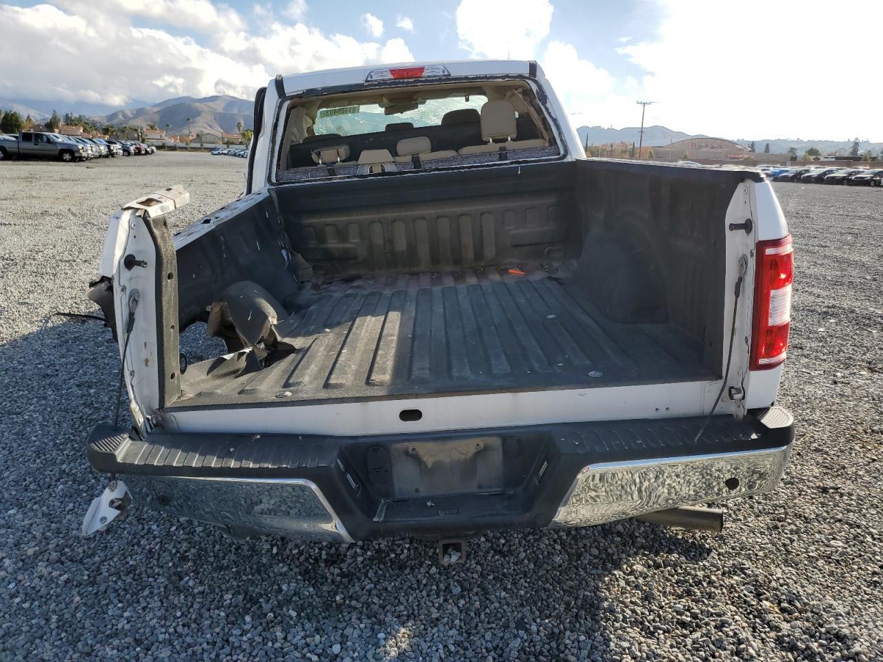 2018 Ford F150 Super Cab - Фото 6