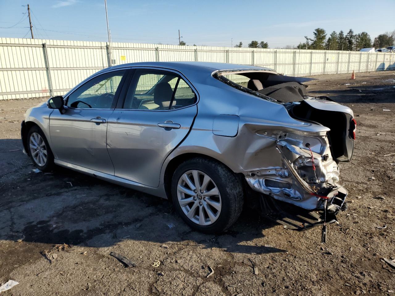 2018 Toyota Camry L - Image 2
