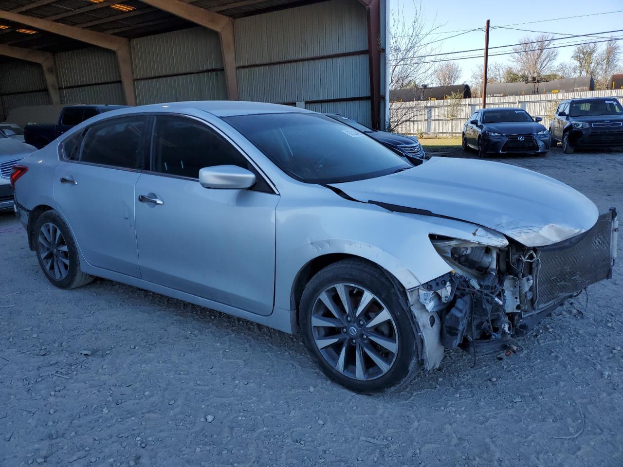 2017 Nissan Altima 2.5 - Фото 4