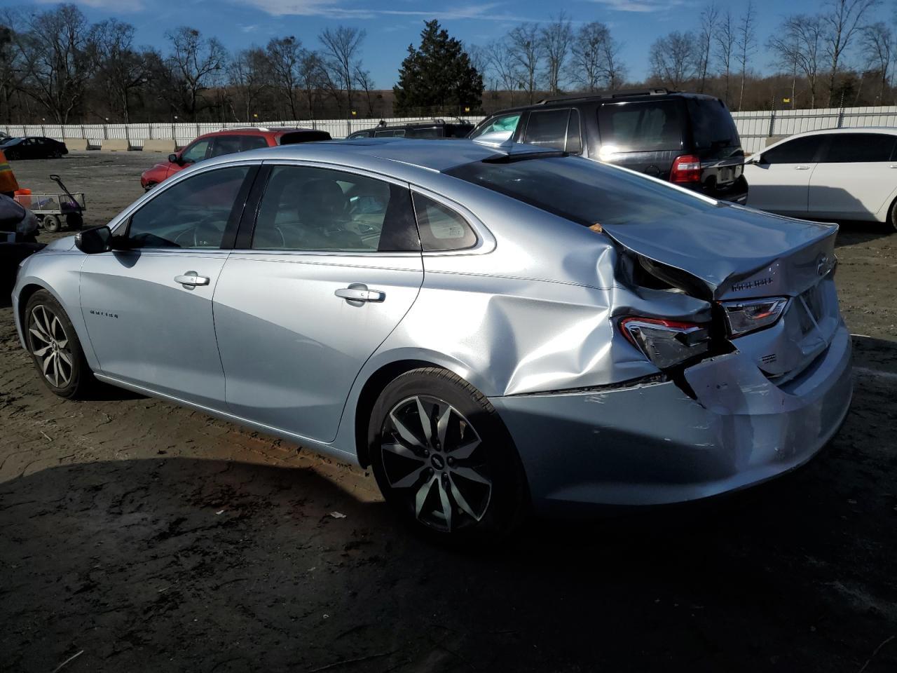 2017 Chevrolet Malibu Lt - Фото 2
