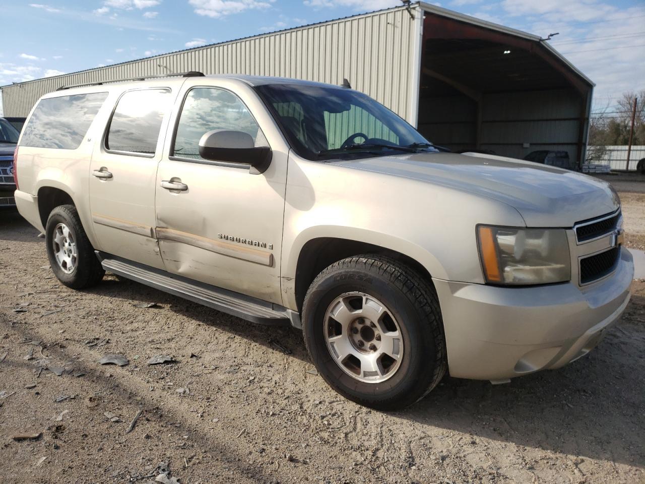 2007 Chevrolet Suburban C1500 - Image 4