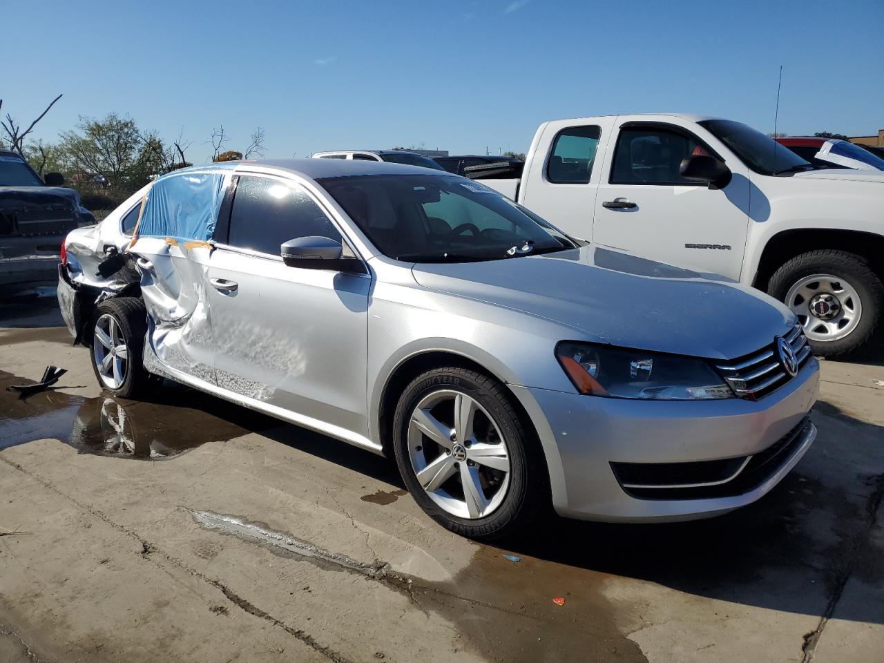 2015 Volkswagen Passat Se - Фото 4