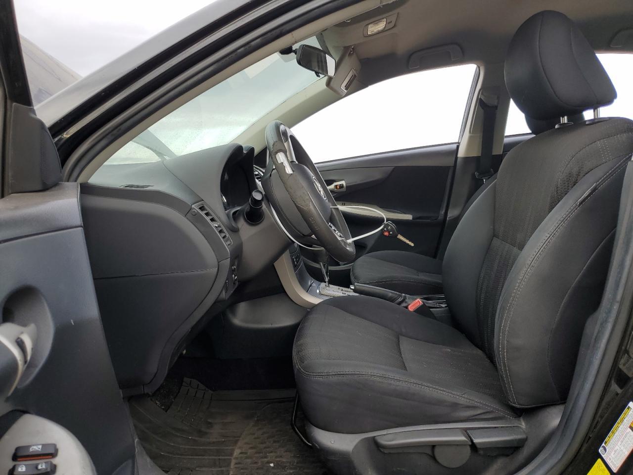 2013 Toyota Corolla Base - Фото 7
