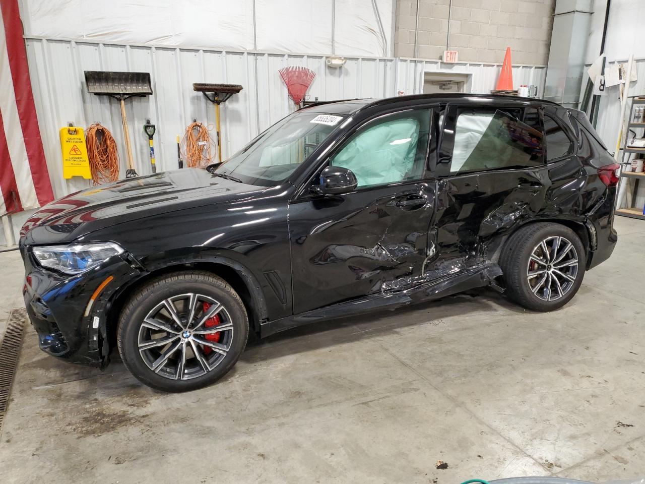 2021 BMW X5 M50I