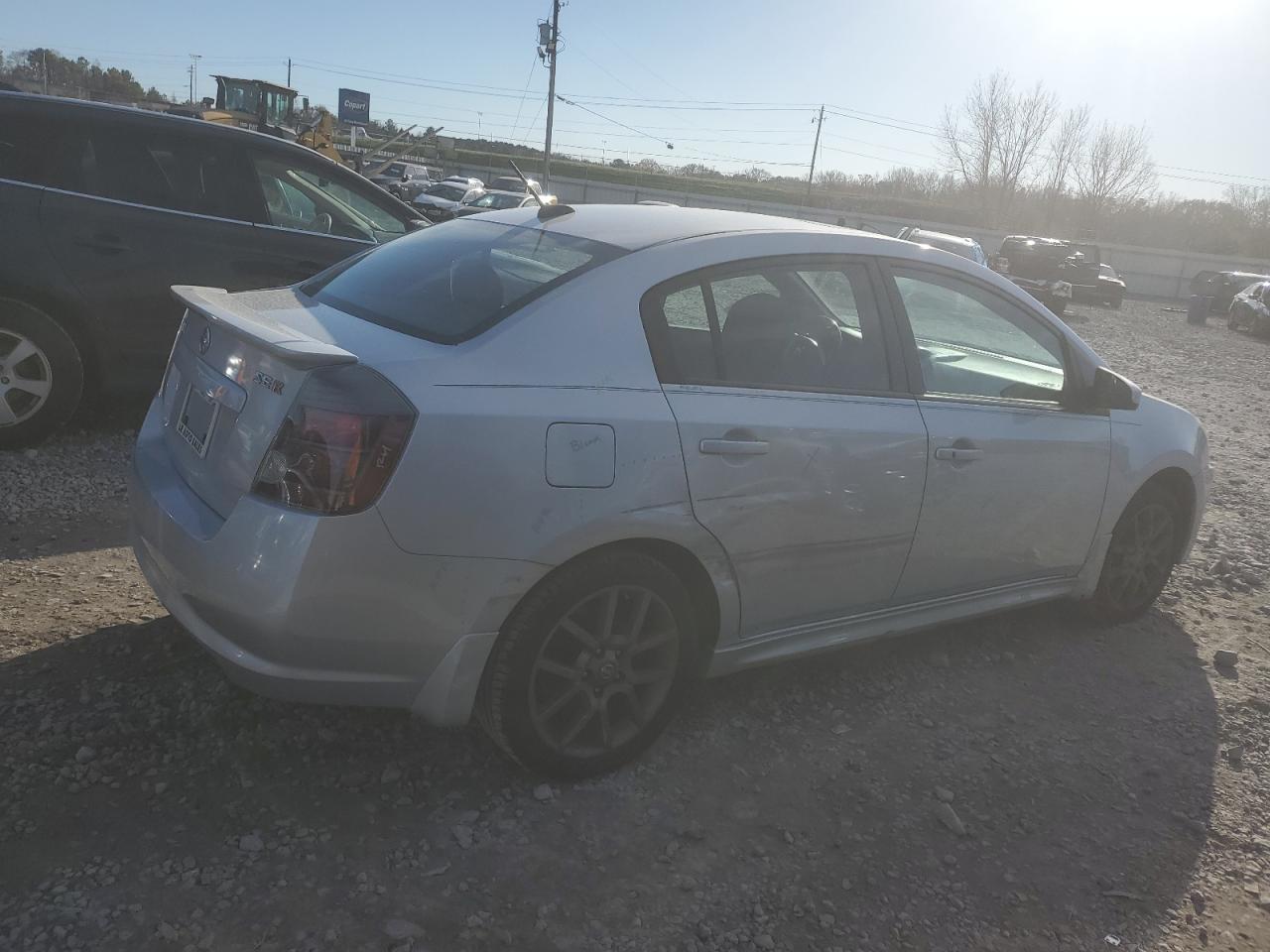 2011 Nissan Sentra Se-R - Фото 3