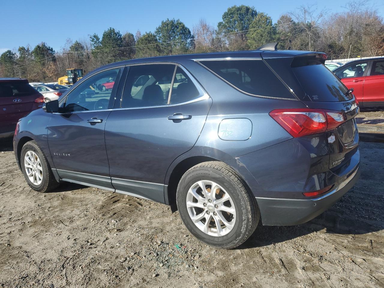 2018 Chevrolet Equinox Lt - Image 2