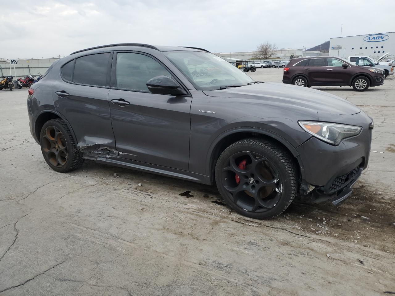 2022 Alfa Romeo Stelvio Ti - Image 4