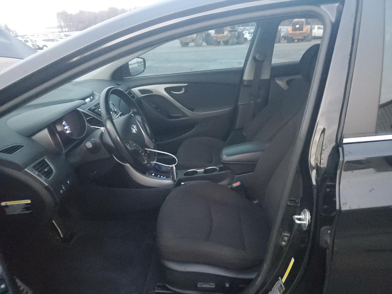 2016 Hyundai Elantra Se - Фото 7