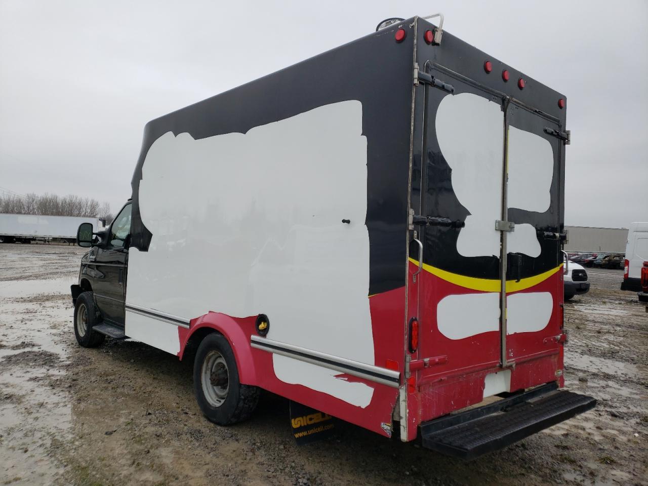 2019 Ford Econoline E350 Super Duty Cutaway Van - Image 2