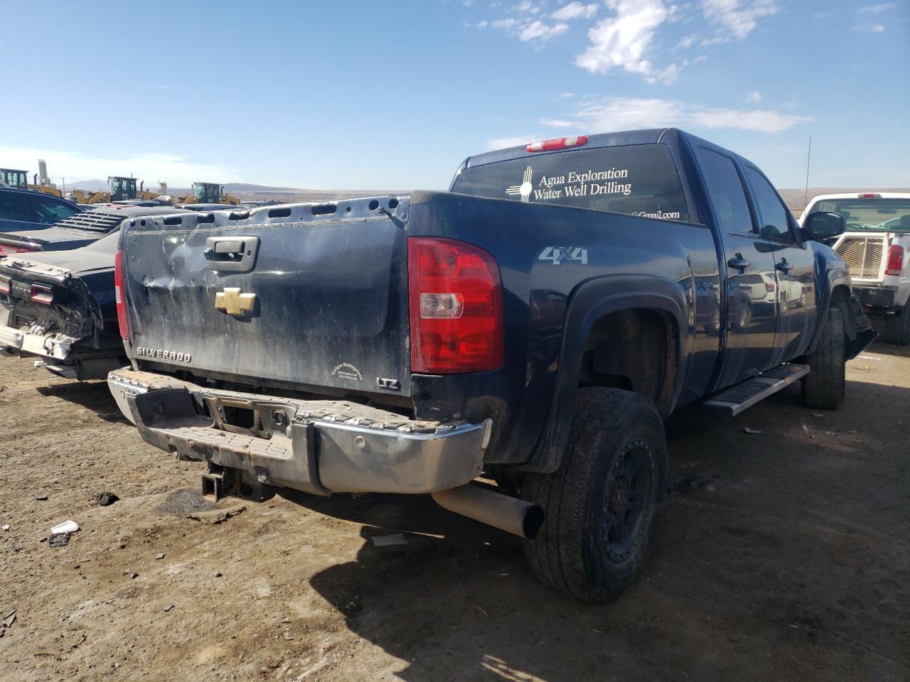 2011 Chevrolet Silverado K2500 Heavy Duty Ltz - Image 3