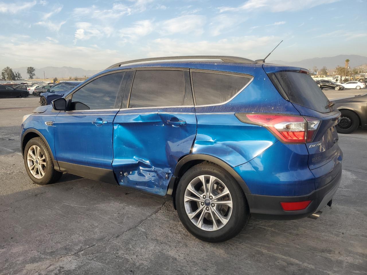 2017 Ford Escape Se - Image 2