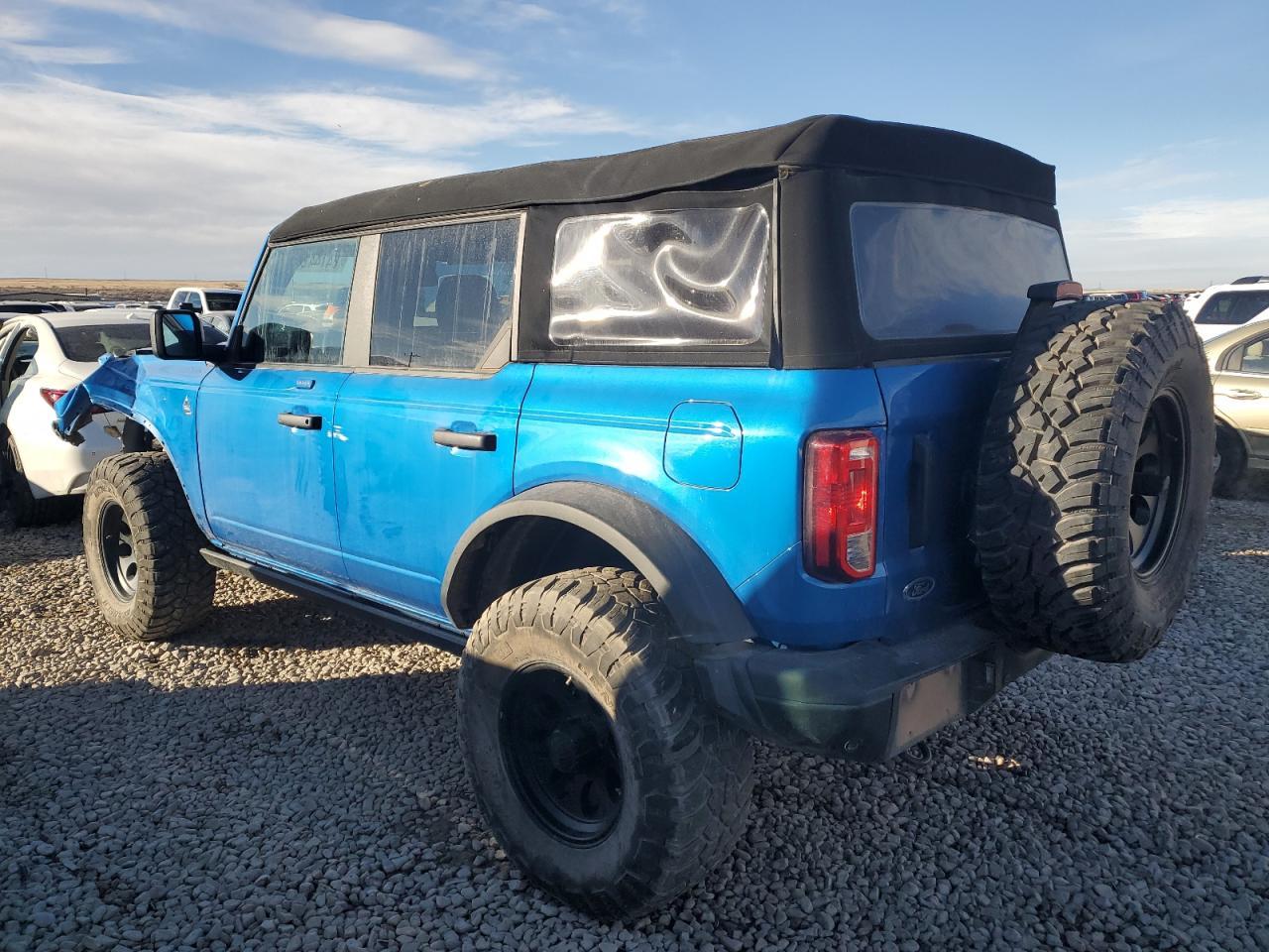 2023 Ford Bronco Base - Фото 2