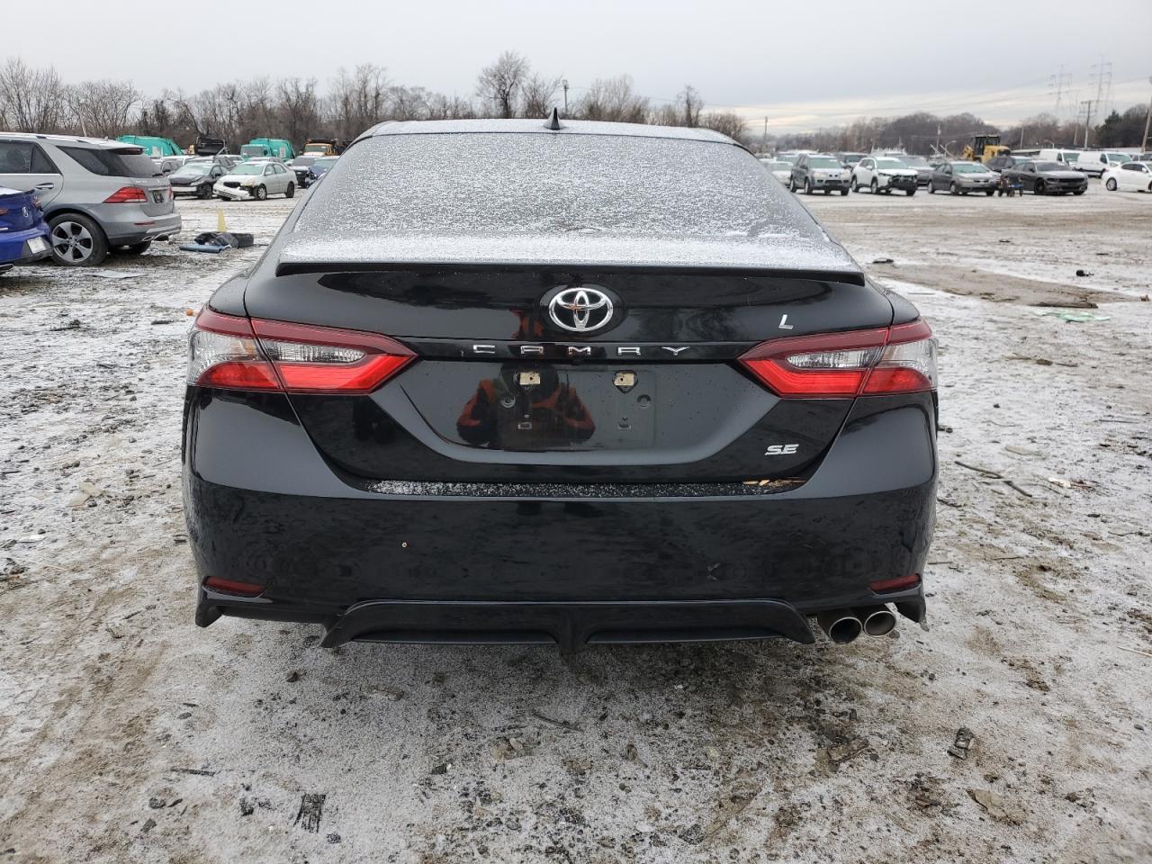 2021 Toyota Camry Se - Image 6