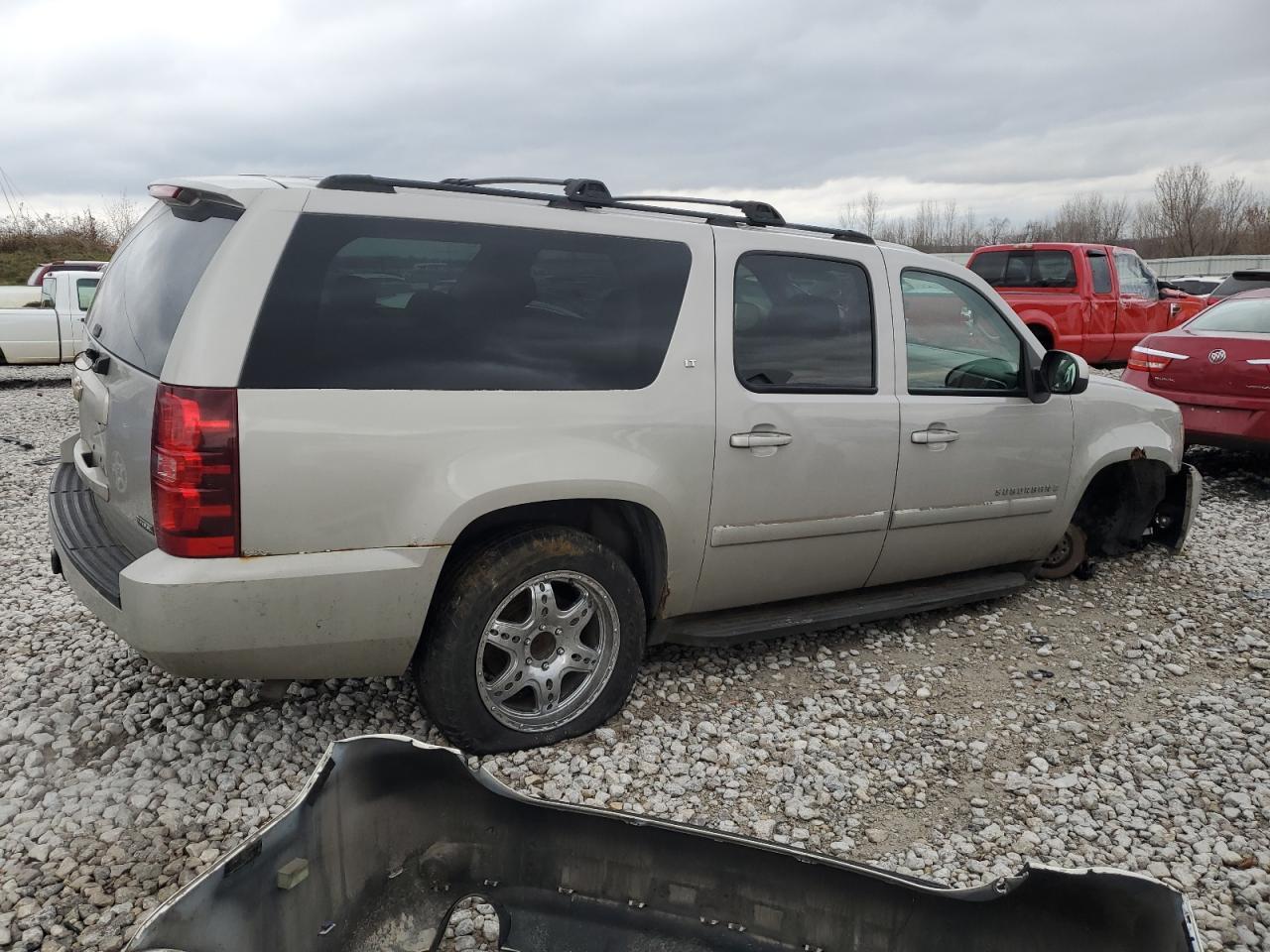 2007 Chevrolet Suburban K1500 - Image 3