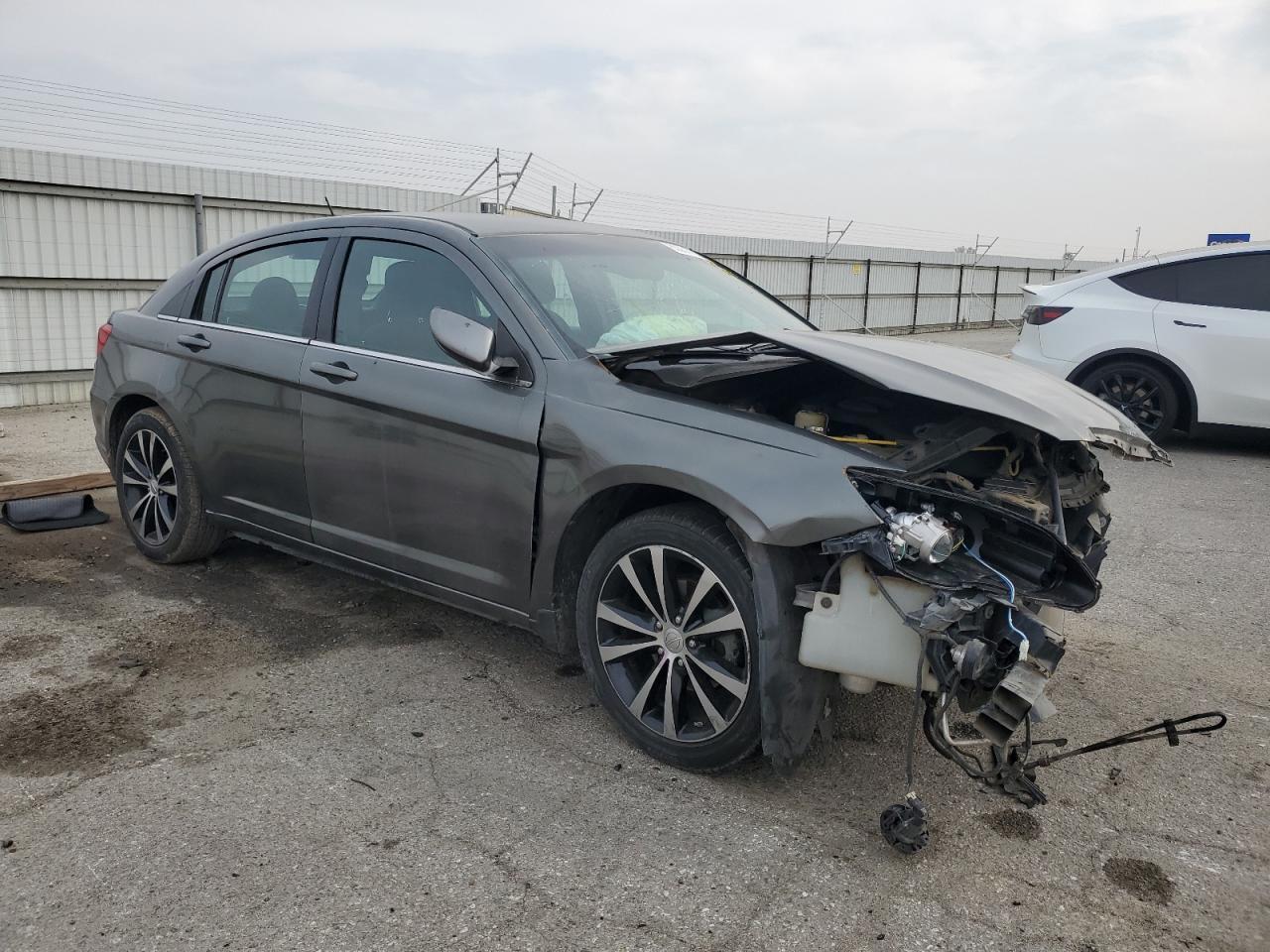 2012 Chrysler 200 Touring - Фото 4