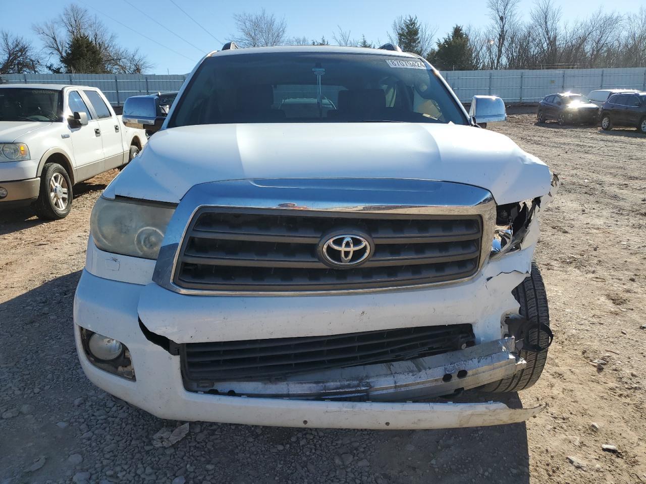 2010 Toyota Sequoia Sr5 - Фото 5