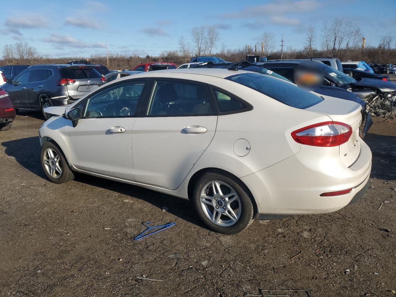 2018 Ford Fiesta Se - Фото 2