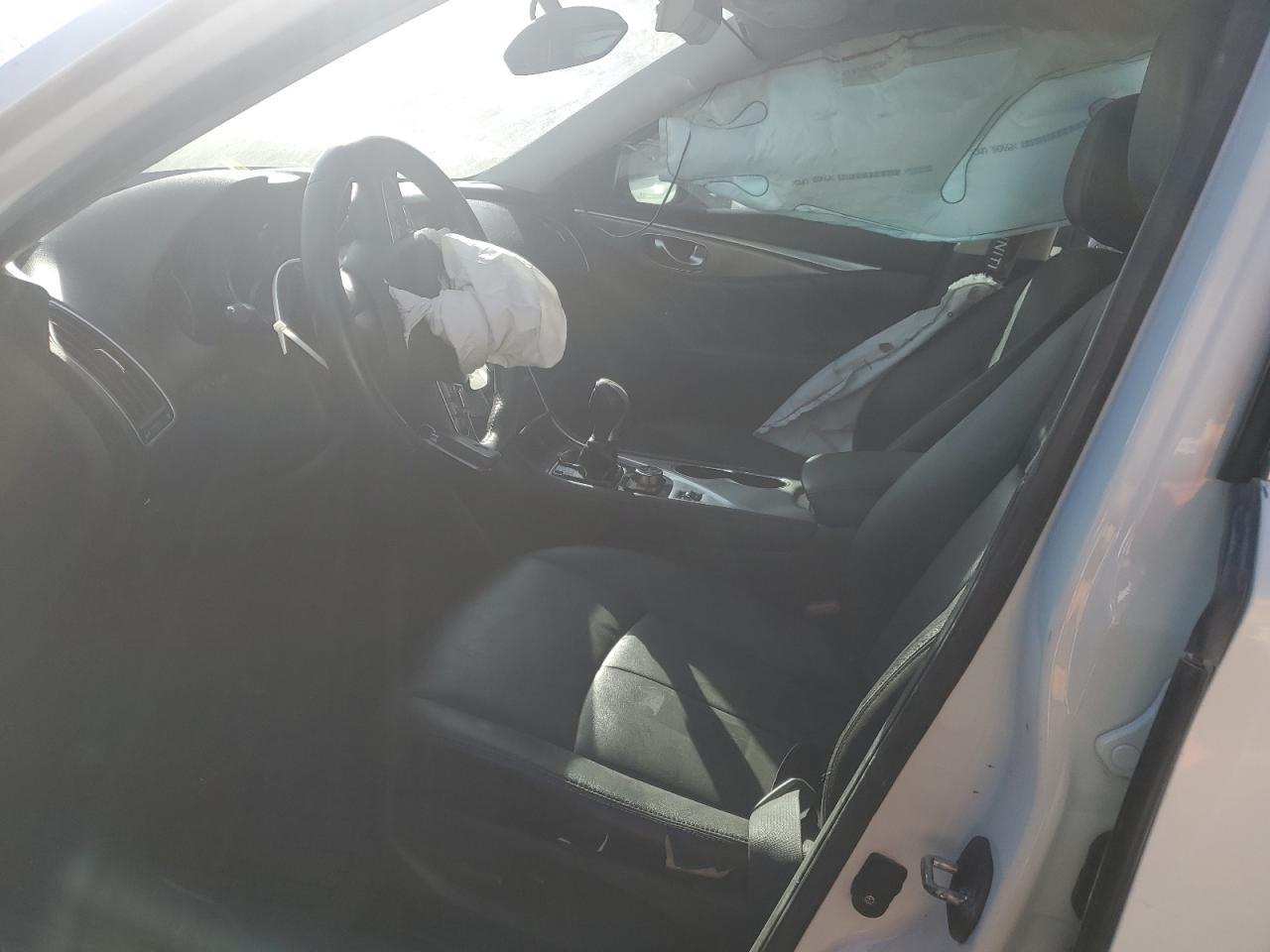 2015 Infiniti Q50 Base - Image 7