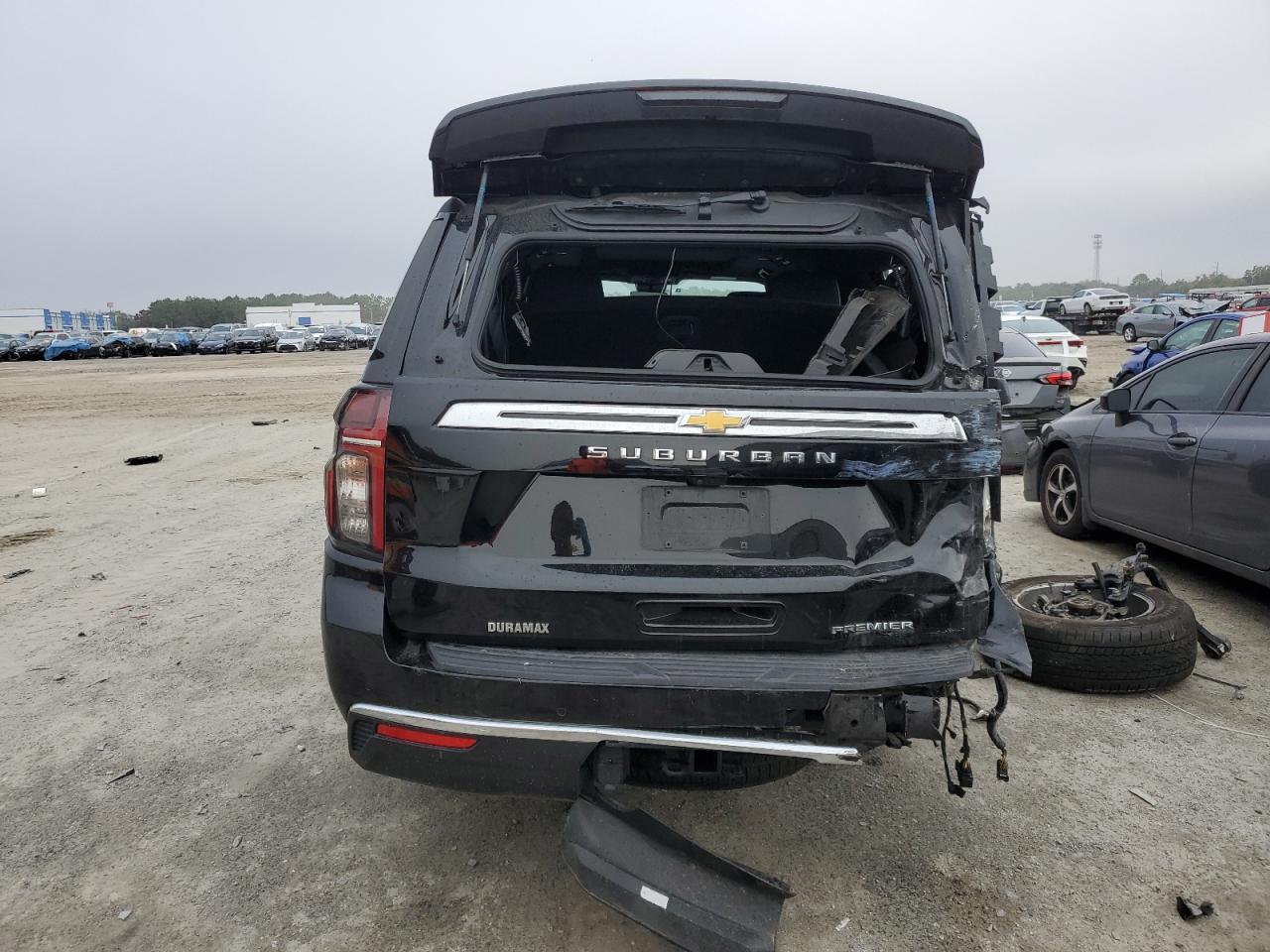 2023 Chevrolet Suburban C1500 Premier - Фото 6