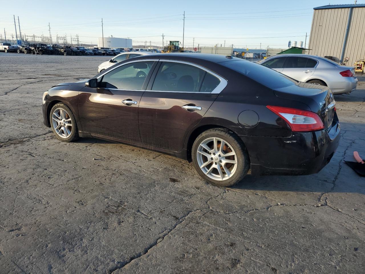 2011 Nissan Maxima S - Фото 2