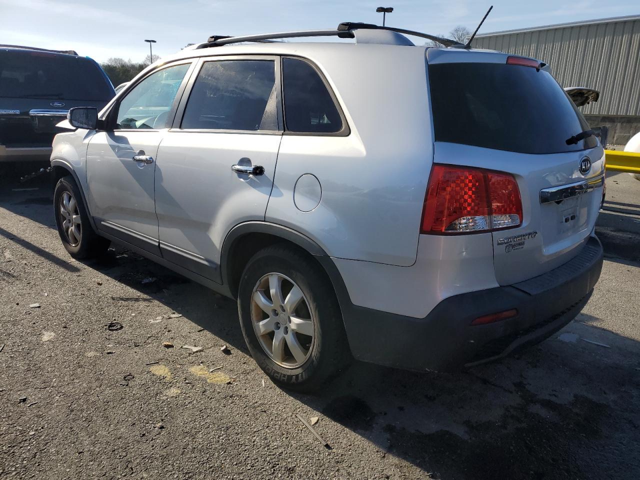2012 Kia Sorento Base - Фото 2