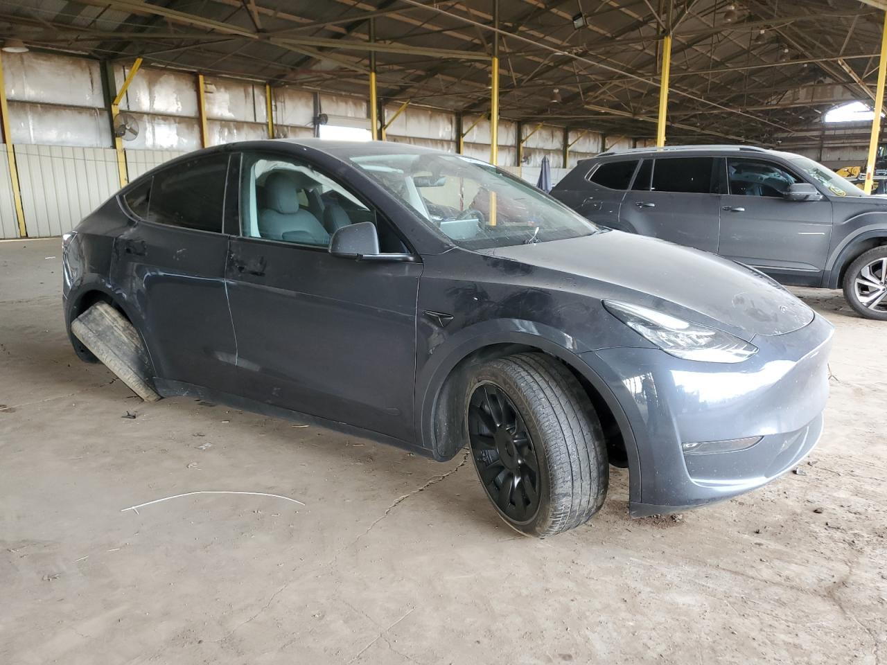 2023 Tesla Model Y - Фото 4