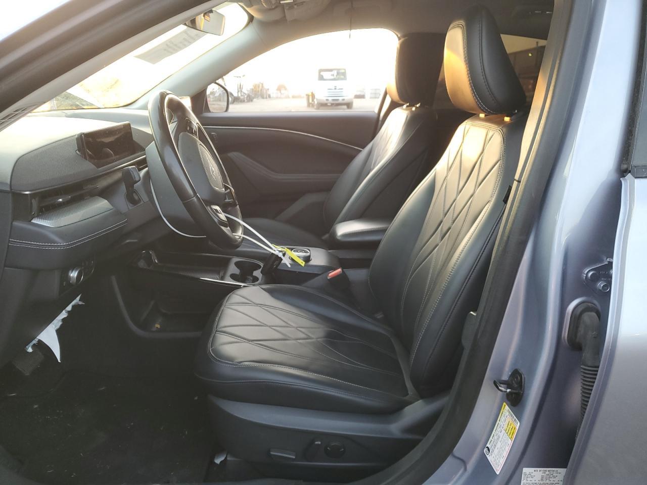 2022 Ford Mustang Mach-E Select - Image 7