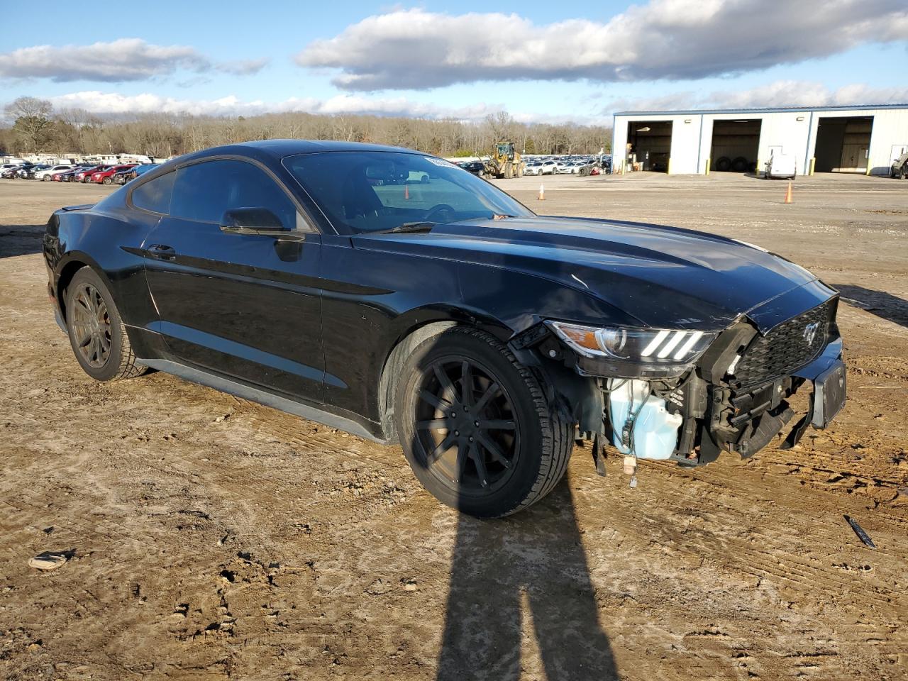 2015 Ford Mustang - Фото 4