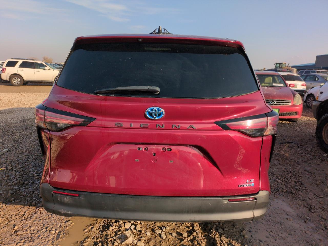 2021 Toyota Sienna Le - Фото 6