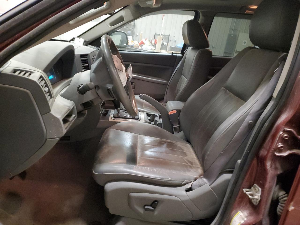 2007 Jeep Grand Cherokee Laredo - Image 7