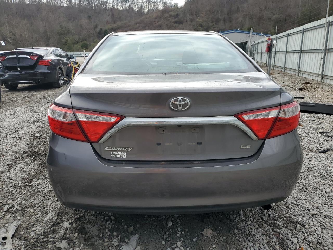 2015 Toyota Camry Le - Image 6