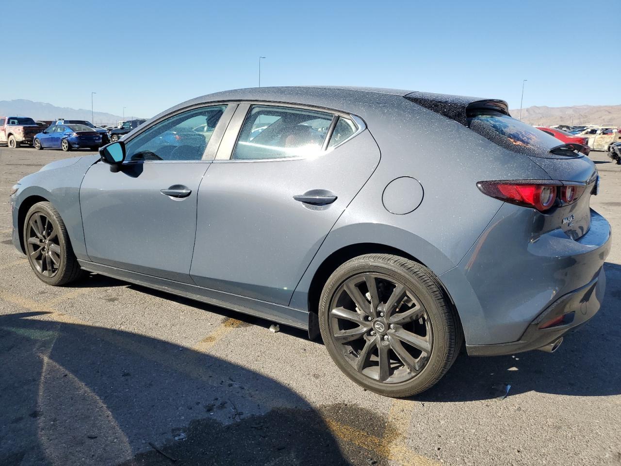 2023 Mazda 3 Preferred - Фото 2