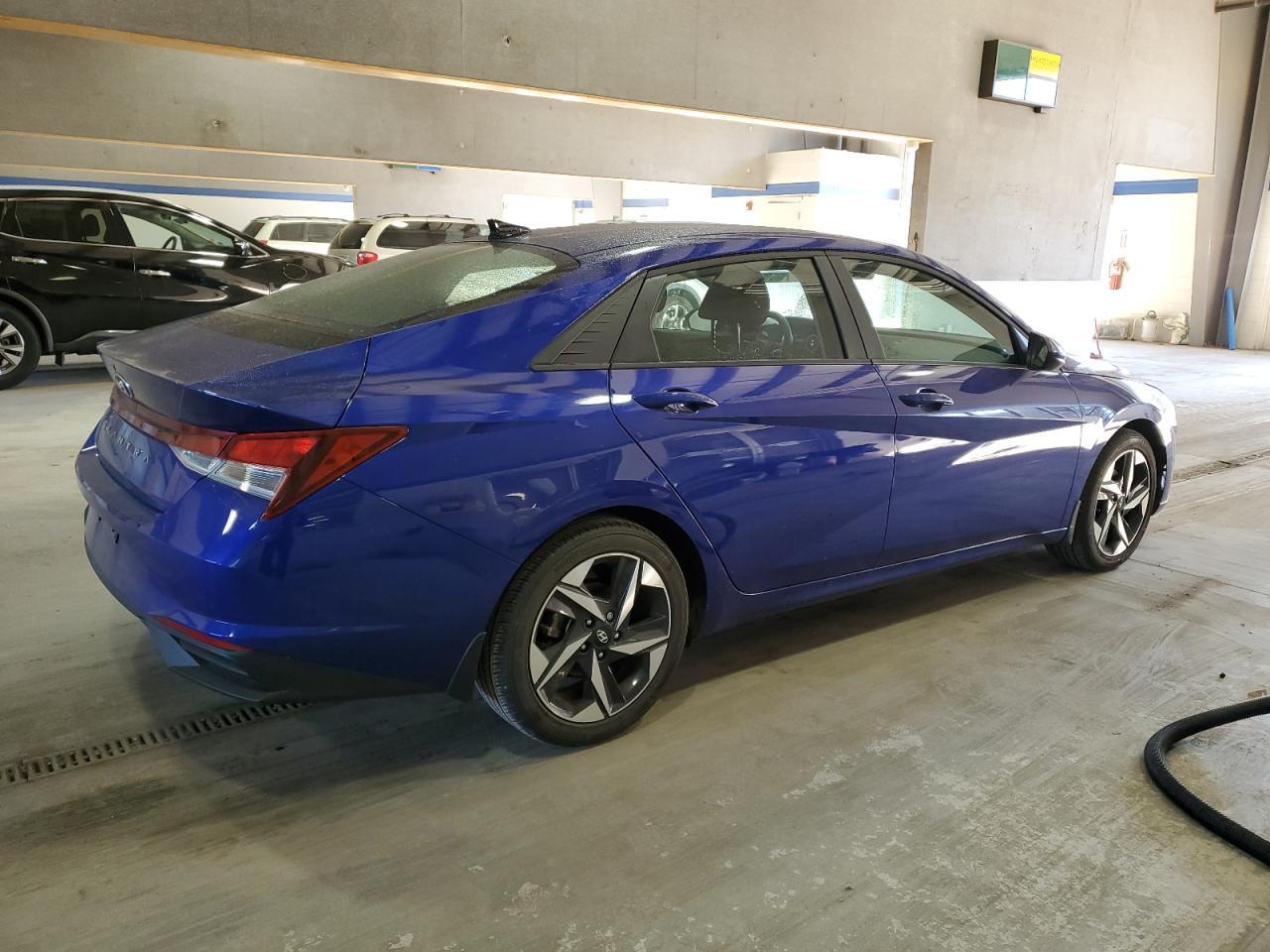 2023 Hyundai Elantra Sel - Фото 3