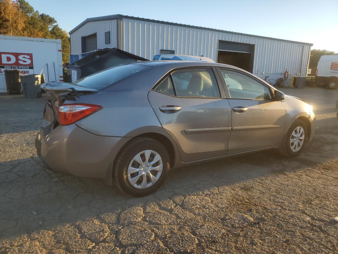 2015 Toyota Corolla Eco - Фото 3