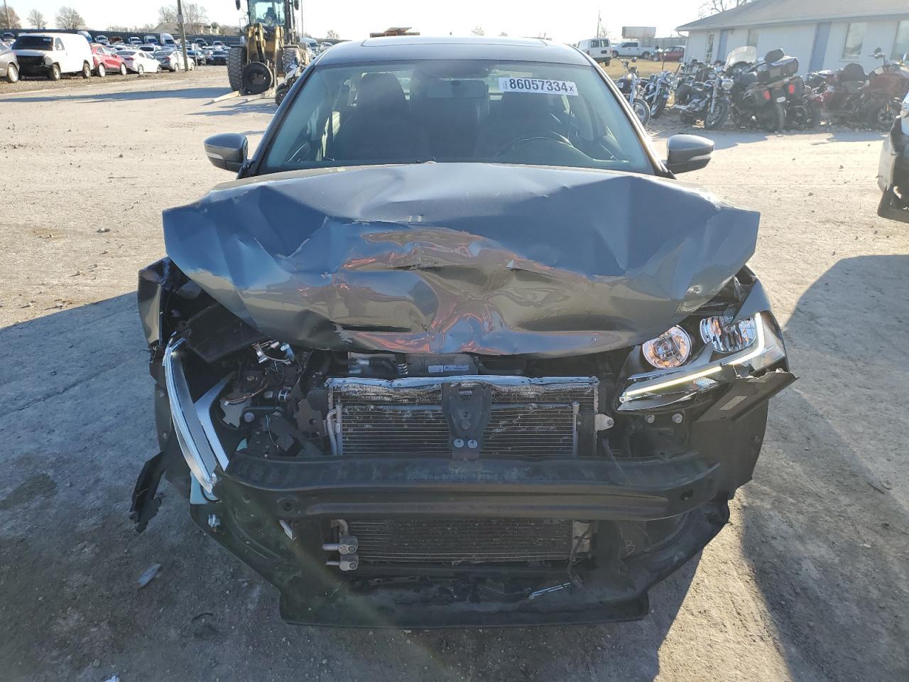 2018 Volkswagen Jetta Se - Image 5