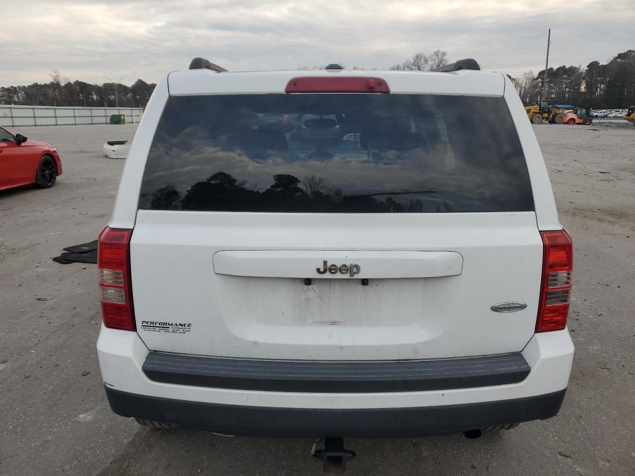 2014 Jeep Patriot Latitude - Image 6