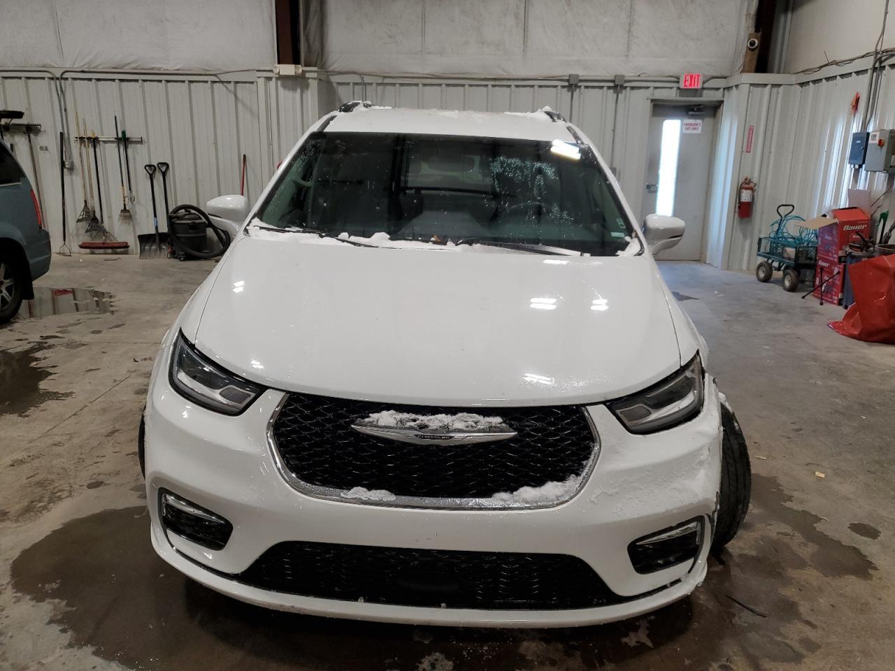 2022 Chrysler Pacifica Touring L - Image 5