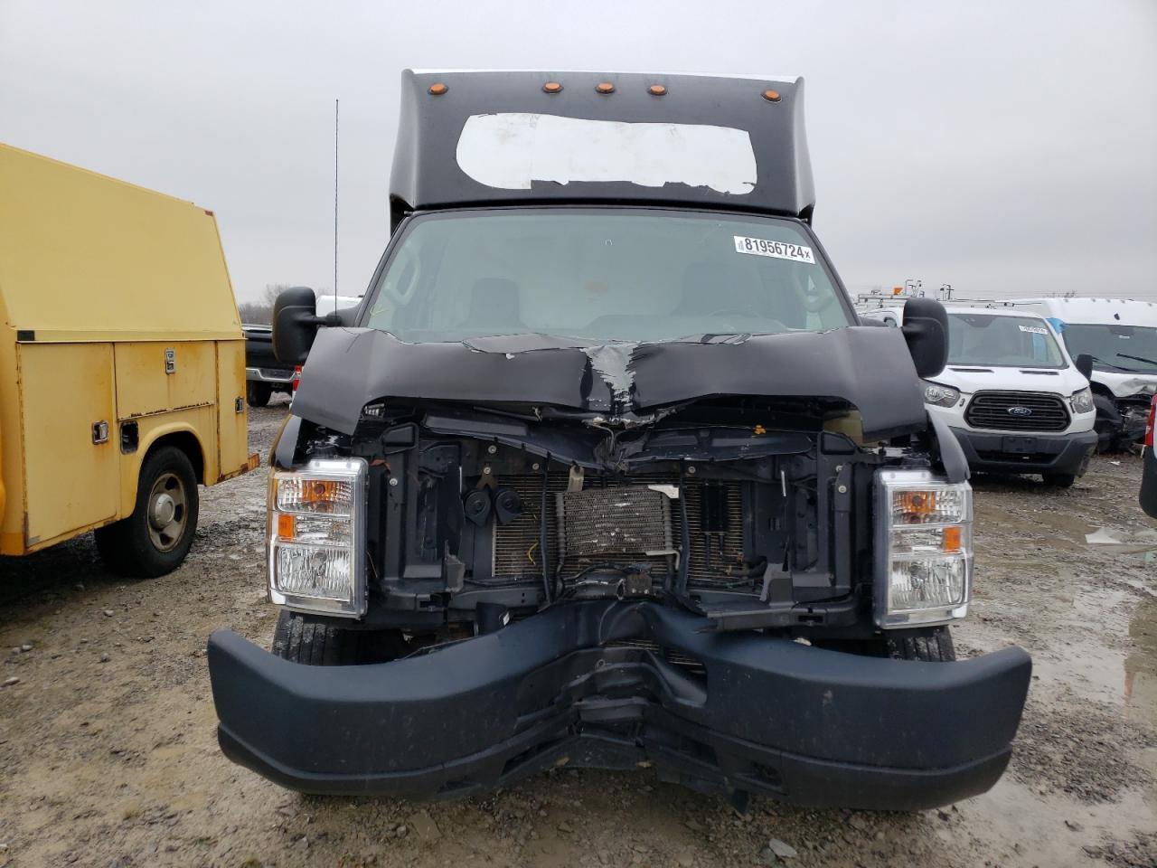 2019 Ford Econoline E350 Super Duty Cutaway Van - Image 5