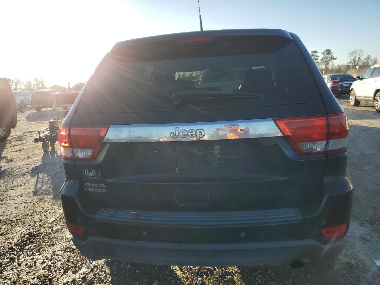 2011 Jeep Grand Cherokee Laredo - Фото 6