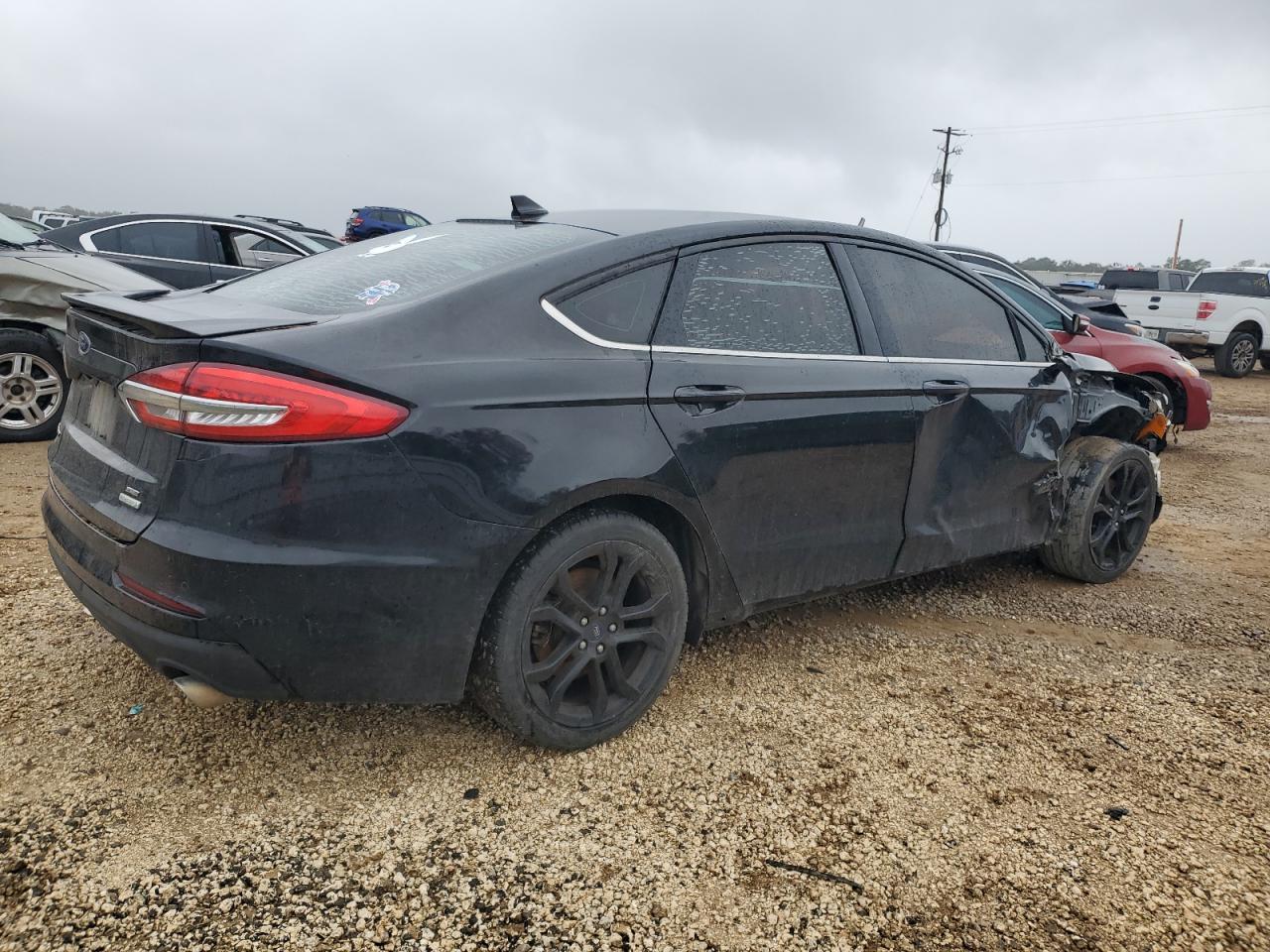 2020 Ford Fusion Se - Фото 3