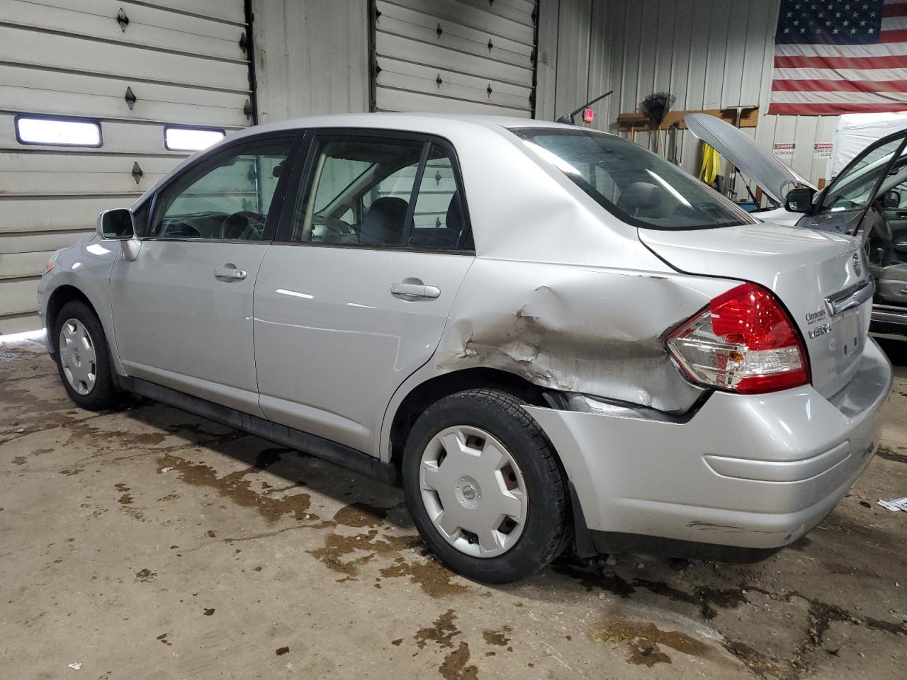 2007 Nissan Versa S - Image 2