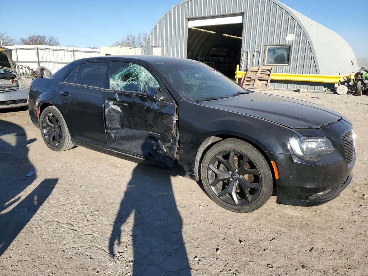 2021 Chrysler 300 S - Image 4