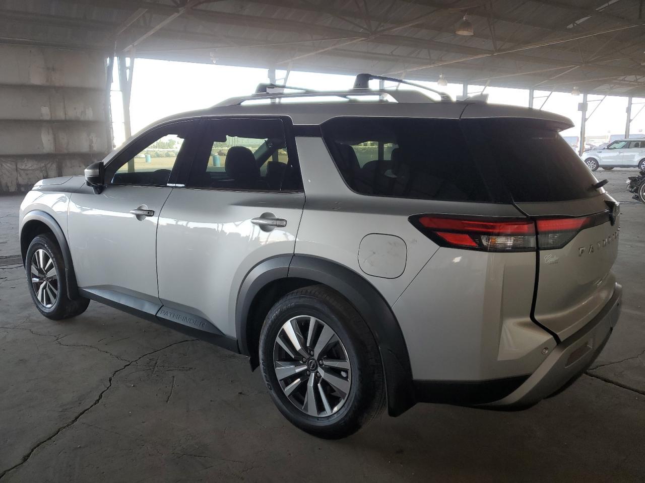 2024 Nissan Pathfinder Sl - Фото 2
