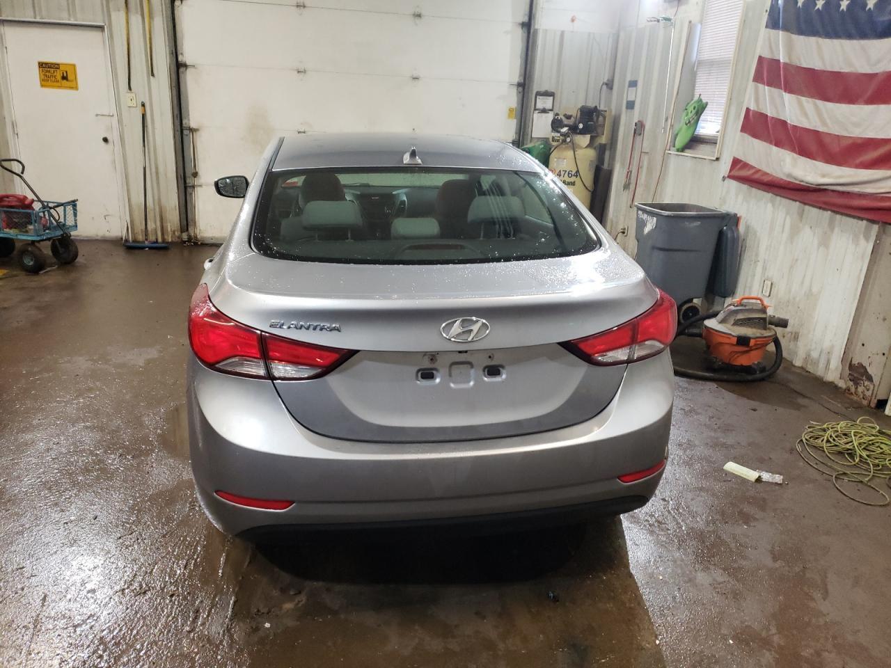 2014 Hyundai Elantra Se - Фото 6