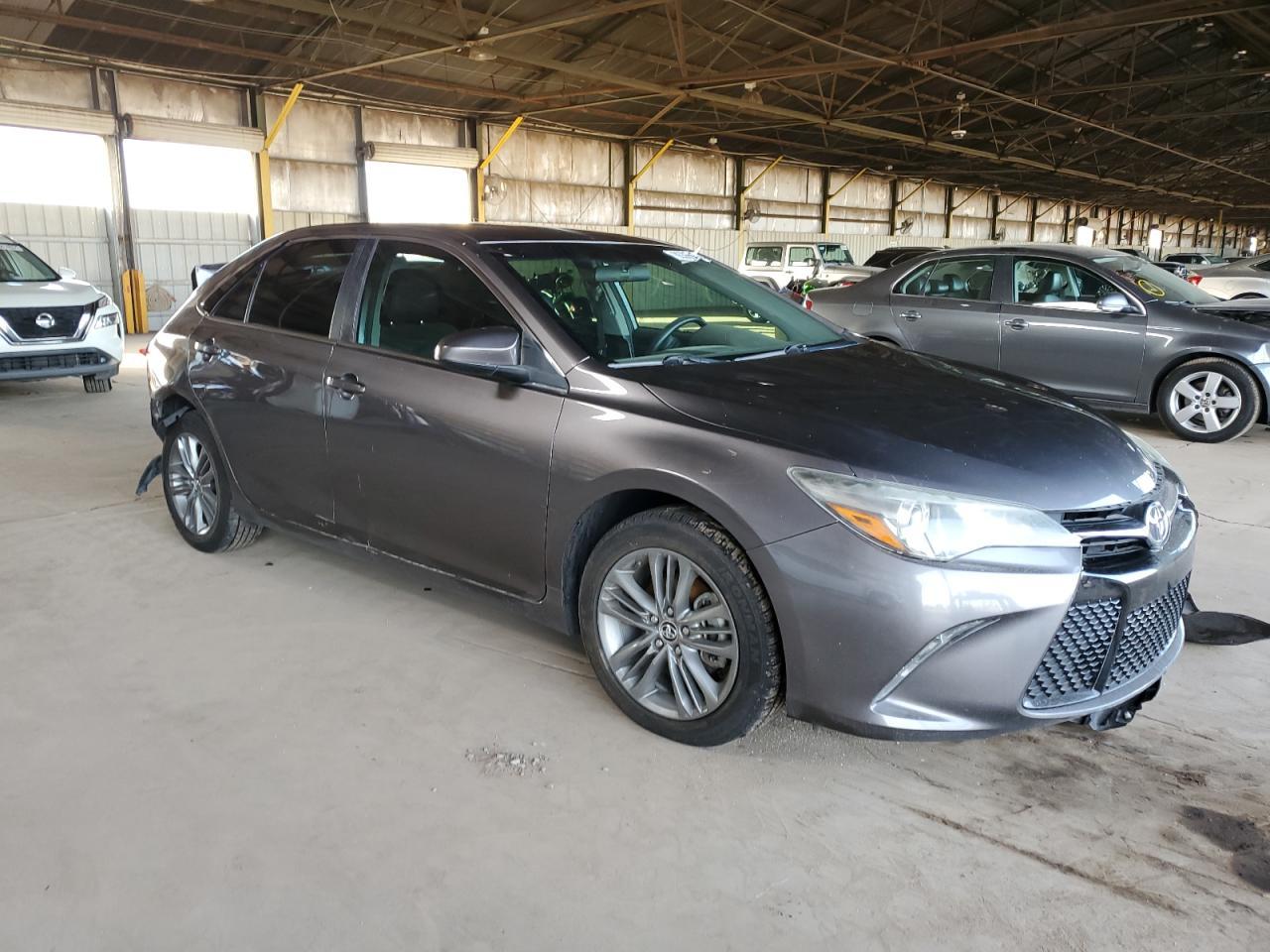 2015 Toyota Camry Le - Фото 4