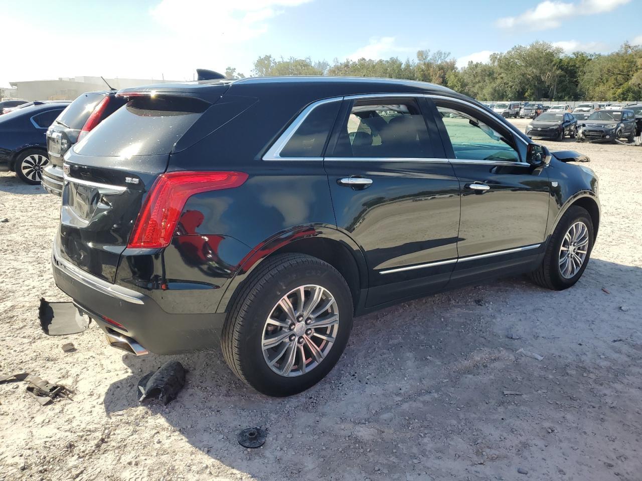 2017 Cadillac Xt5 Luxury - Фото 3