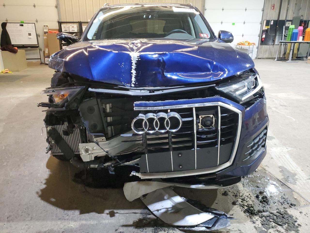 2022 Audi Q7 Premium Plus - Image 5