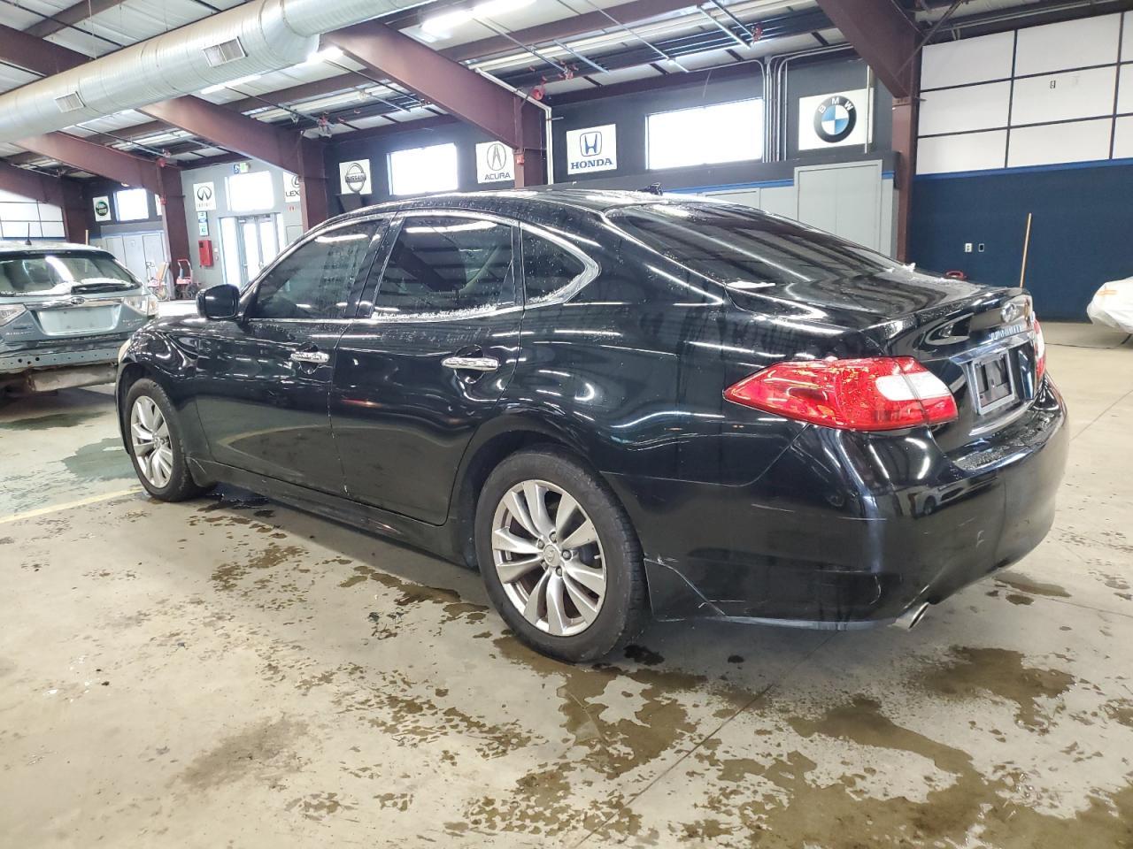 2012 Infiniti M37 X - Image 2
