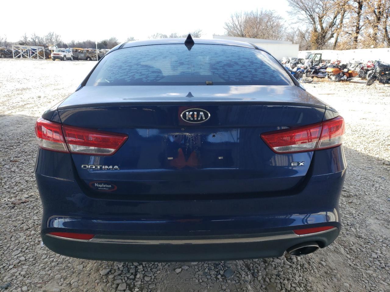 2016 Kia Optima Ex - Image 6